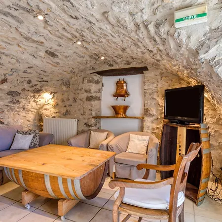 Domaine Les Hauts D'issenssac * Causse-de-la-Selle